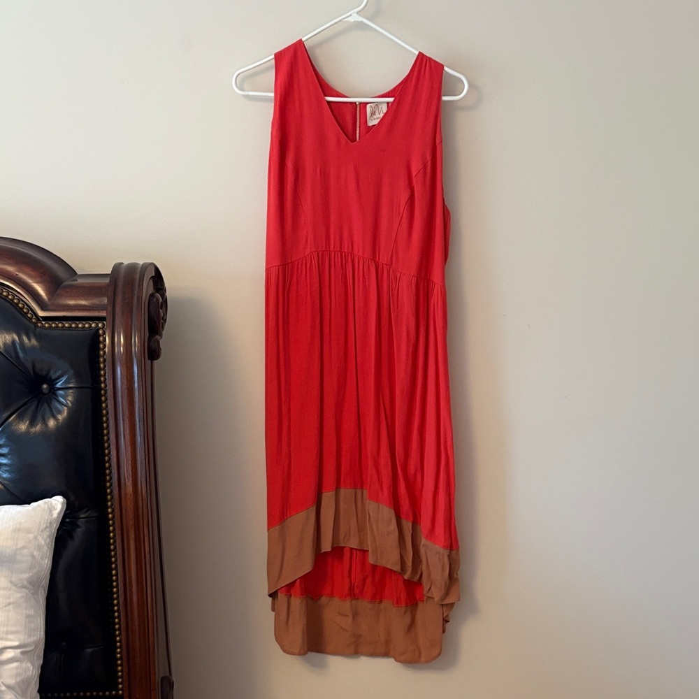 Chic Sleeveless Red and Tan High-Low Dress